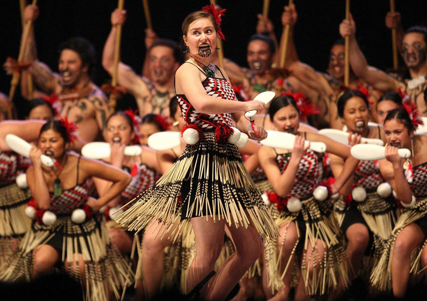 travel australia traditional attire